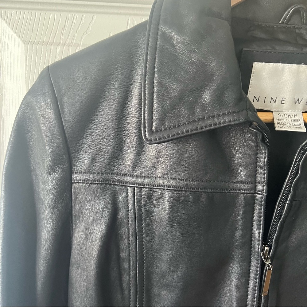 Vintage Nine West Black Leather Jacket for Women size small with zipper front - Picture 3 of 12
